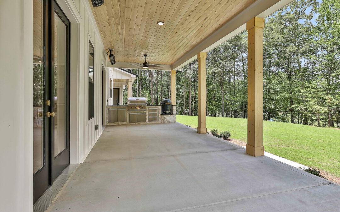 Outdoor Living Spaces: Turning Backyards Into Extensions of Your Home